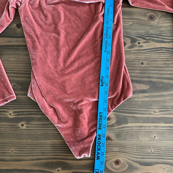 Women’s Privacy Please Pink Velvet Off-Shoulder Thong Bodysuit Size S NWOT - Picture 7 of 7